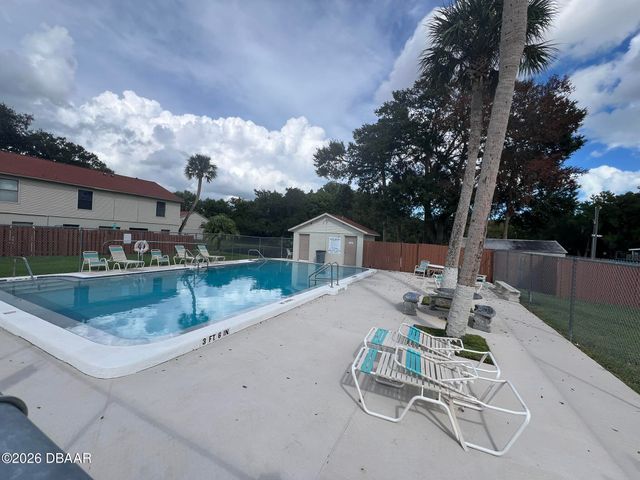 980 Canal View Blvd Apt B7, Port Orange, FL 32129