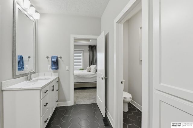 3006 N 193rd Street, Omaha, NE 68022