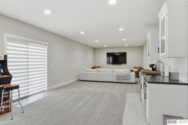 3006 N 193rd Street, Omaha, NE 68022