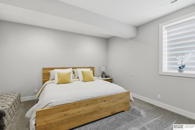 3006 N 193rd Street, Omaha, NE 68022