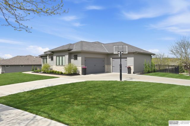 3006 N 193rd Street, Omaha, NE 68022
