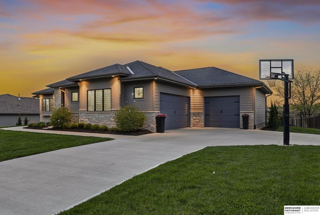 3006 N 193rd Street, Omaha, NE 68022