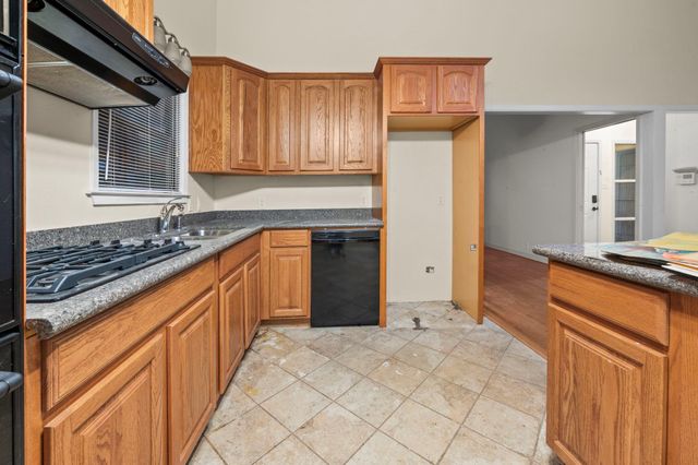 7511 Dearborn Street, Houston, TX 77055