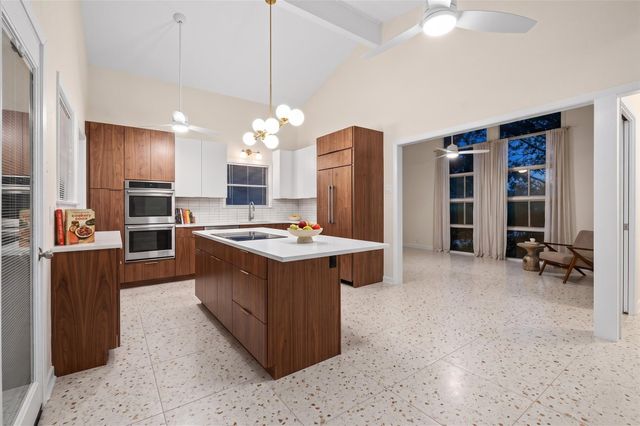 7511 Dearborn Street, Houston, TX 77055