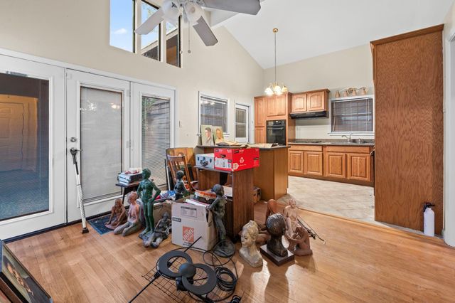 7511 Dearborn Street, Houston, TX 77055
