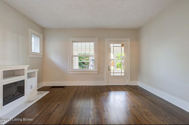 117 S Shawnee Terrace, Louisville, KY 40212