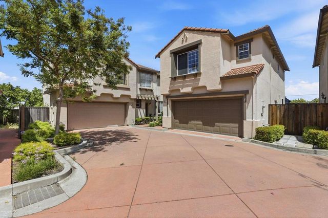 2207 Gianera Street, Santa Clara, CA 95054