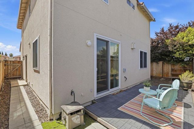 2207 Gianera Street, Santa Clara, CA 95054