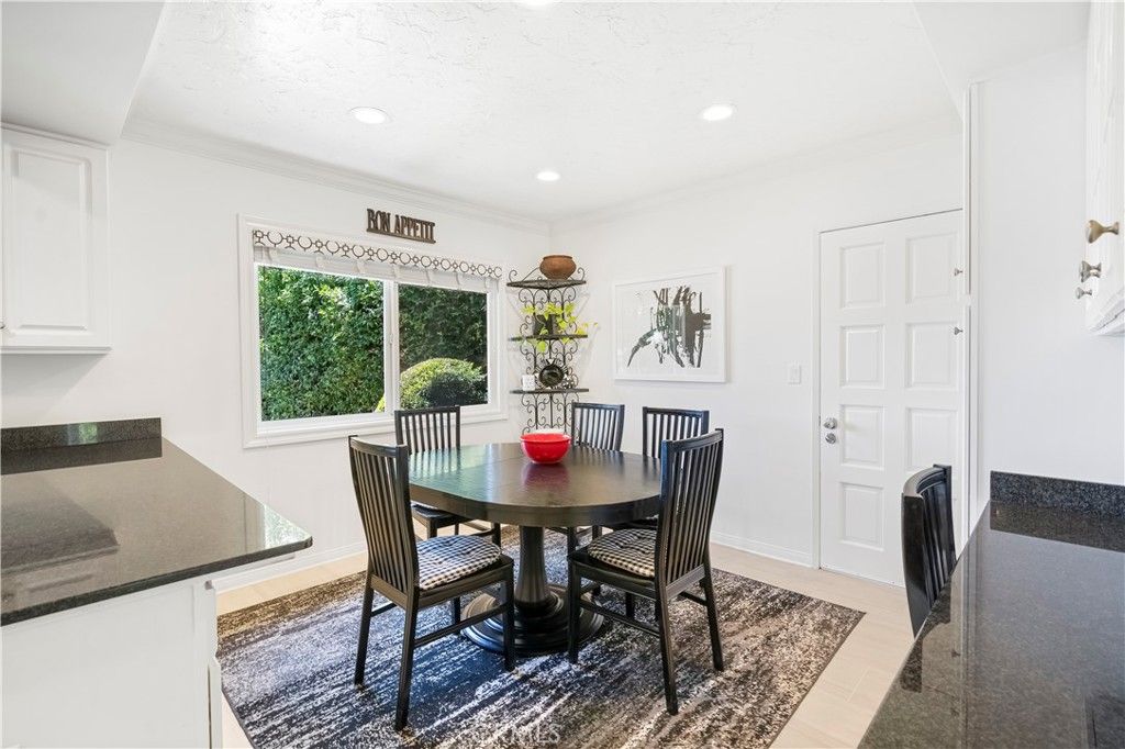 Image 12 of property listing at 22509 Charlestown, Calabasas, CA 91302