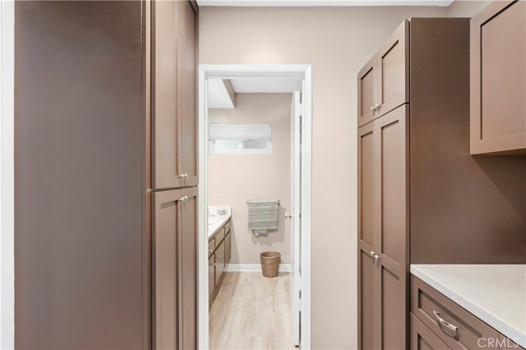 Image 18 of property listing at 22509 Charlestown, Calabasas, CA 91302