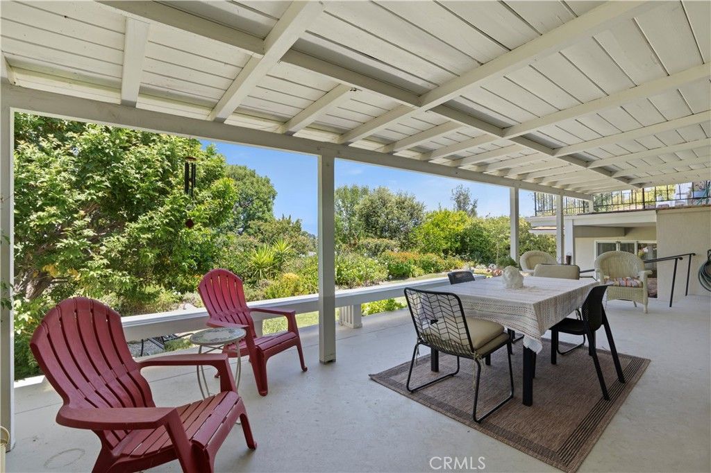 Image 20 of property listing at 22509 Charlestown, Calabasas, CA 91302