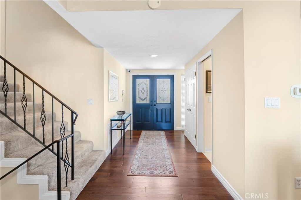 Image 5 of property listing at 22509 Charlestown, Calabasas, CA 91302