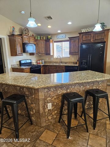 2250 S Lamonica Way, Safford, AZ 85546