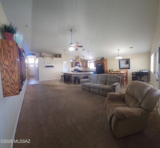 2250 S Lamonica Way, Safford, AZ 85546