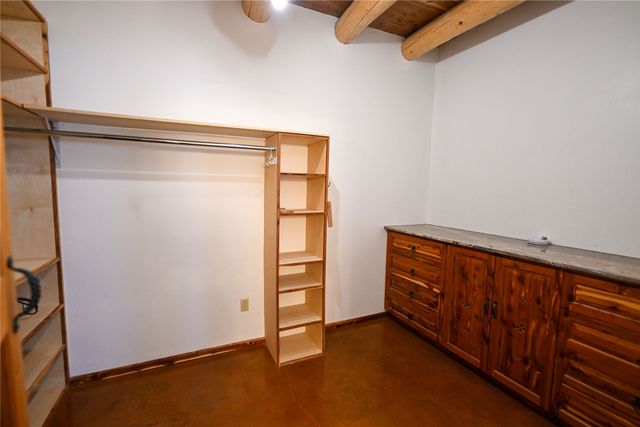 712 Sunset Dr, Espanola, NM 87532