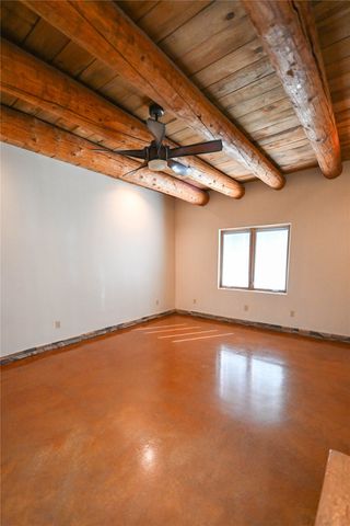 712 Sunset Dr, Espanola, NM 87532