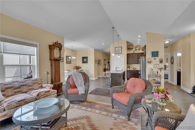 5665 Southwestern Boulevard 21C, Hamburg, NY 14075