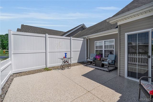 5665 Southwestern Boulevard 21C, Hamburg, NY 14075