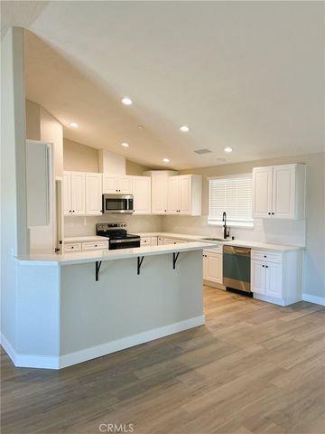 16438 Llanada Avenue, Victorville, CA 92394