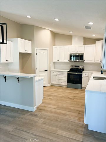 16438 Llanada Avenue, Victorville, CA 92394