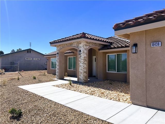 16438 Llanada Avenue, Victorville, CA 92394