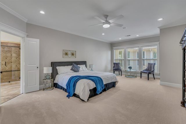 6811 Deloache Avenue, Dallas, TX 75225