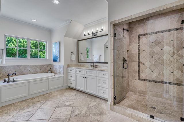 6811 Deloache Avenue, Dallas, TX 75225