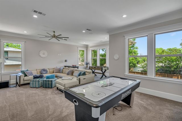 6811 Deloache Avenue, Dallas, TX 75225