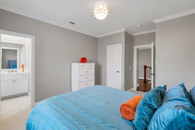 6811 Deloache Avenue, Dallas, TX 75225