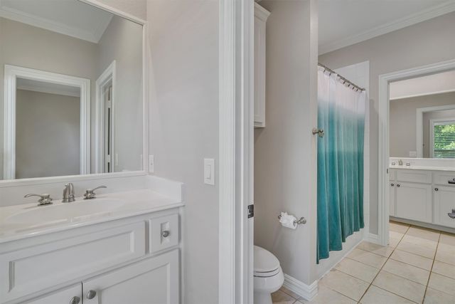 6811 Deloache Avenue, Dallas, TX 75225