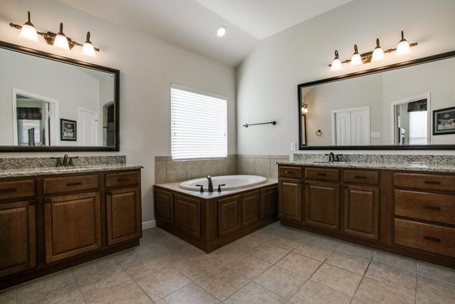 181 Hampton Drive, Fate, TX 75087