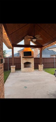 181 Hampton Drive, Fate, TX 75087