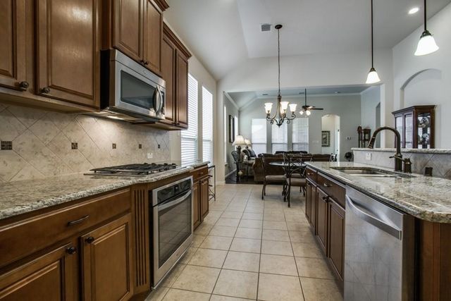 181 Hampton Drive, Fate, TX 75087