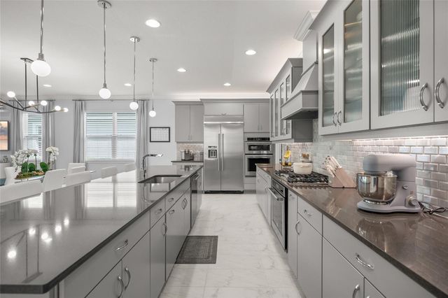 5557 LONG SHORE LOOP, Sarasota, FL 34238