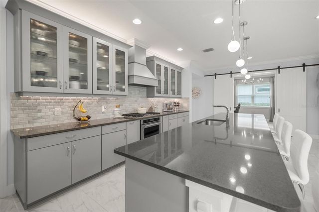 5557 LONG SHORE LOOP, Sarasota, FL 34238