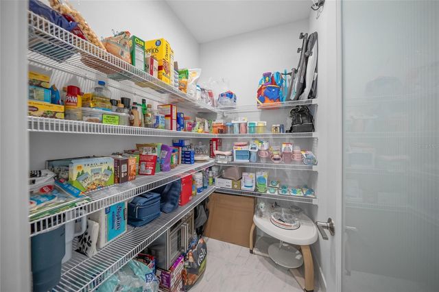 5557 LONG SHORE LOOP, Sarasota, FL 34238