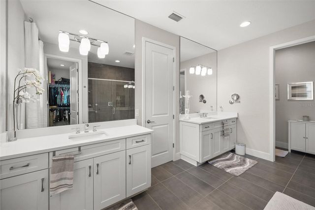 5557 LONG SHORE LOOP, Sarasota, FL 34238