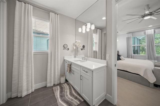 5557 LONG SHORE LOOP, Sarasota, FL 34238