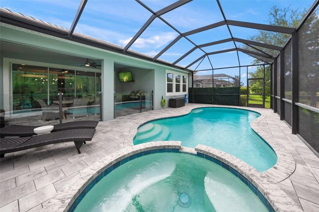 5557 LONG SHORE LOOP, Sarasota, FL 34238