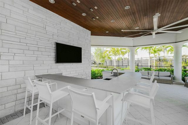 5557 LONG SHORE LOOP, Sarasota, FL 34238