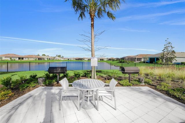 5557 LONG SHORE LOOP, Sarasota, FL 34238