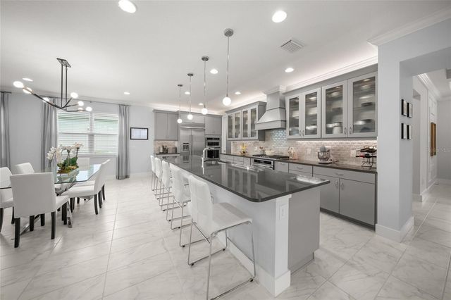 5557 LONG SHORE LOOP, Sarasota, FL 34238
