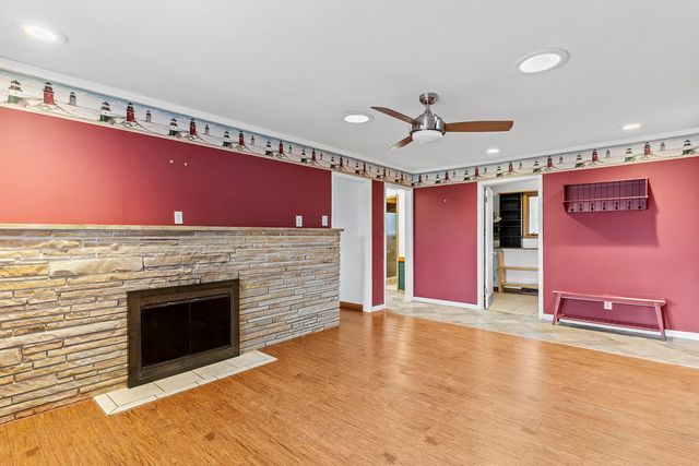 2161 S Catalina Avenue, Springfield, MO 65804