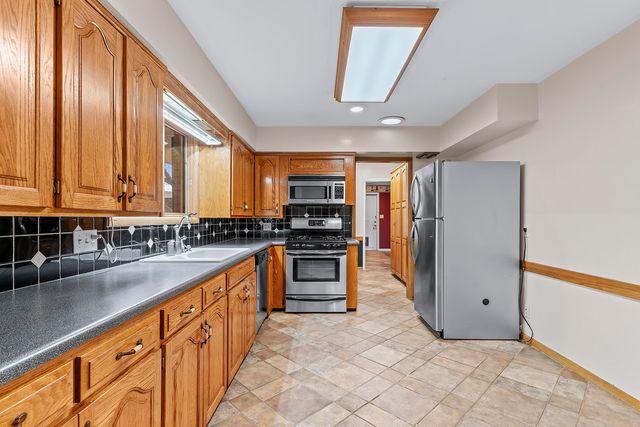 2161 S Catalina Avenue, Springfield, MO 65804