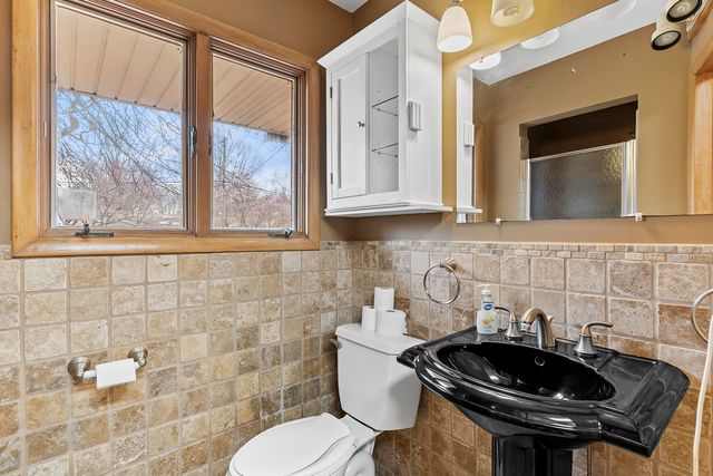 2161 S Catalina Avenue, Springfield, MO 65804