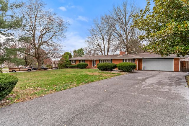 2161 S Catalina Avenue, Springfield, MO 65804