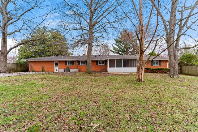 2161 S Catalina Avenue, Springfield, MO 65804