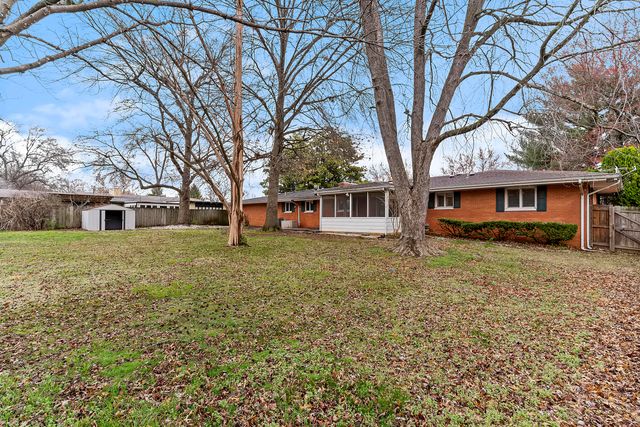 2161 S Catalina Avenue, Springfield, MO 65804