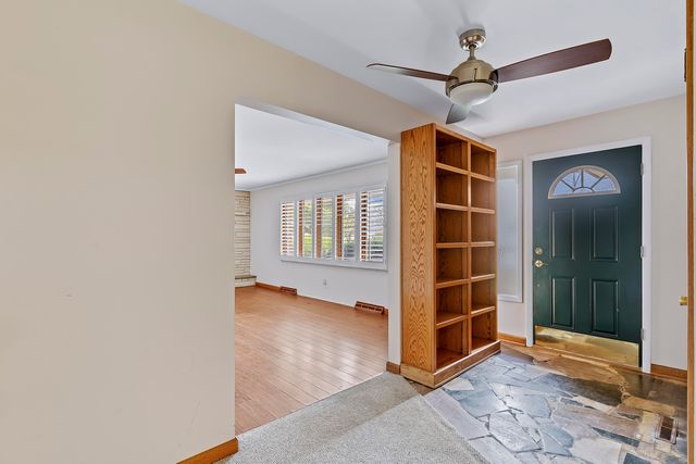 2161 S Catalina Avenue, Springfield, MO 65804