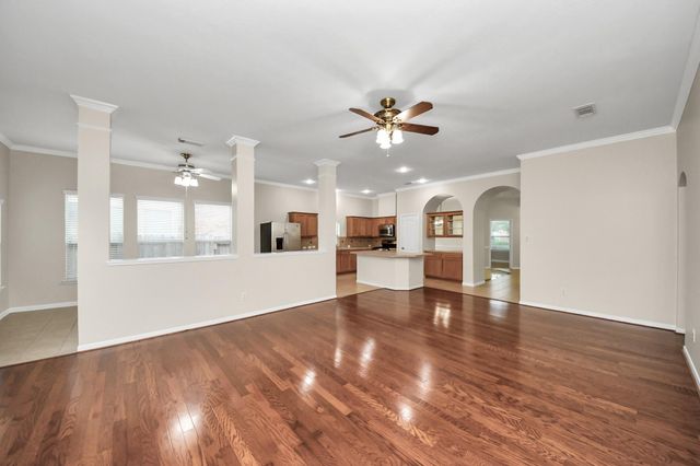 7107 Grants Hollow Lane, Richmond, TX 77407